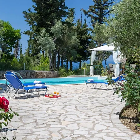 بيت للعطل Mit Pool Und Majestaetischem Meerblick *